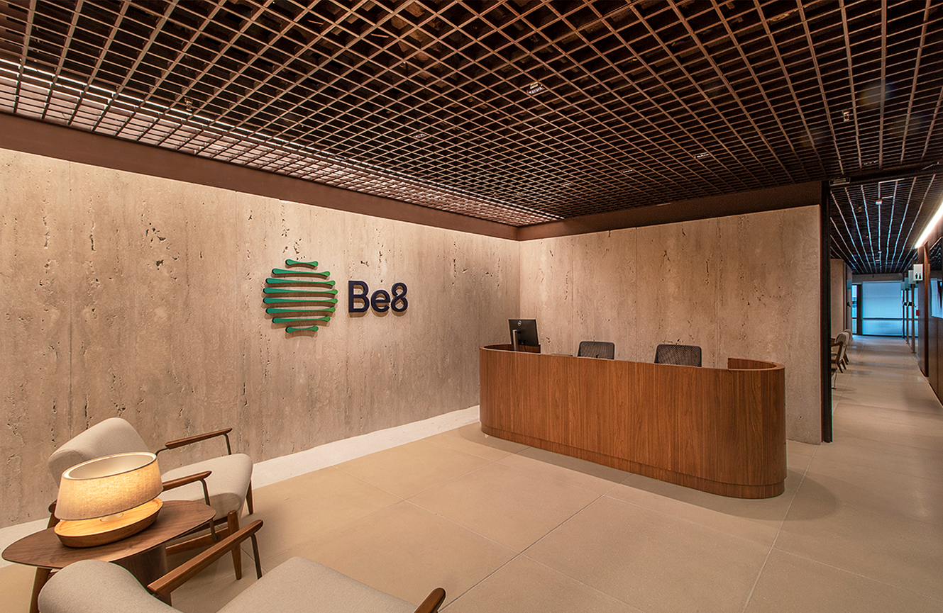 Be8